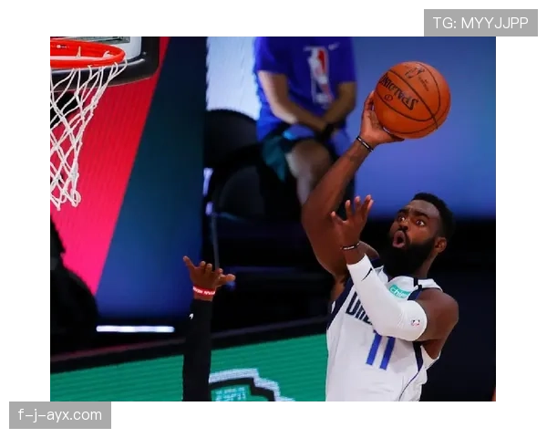 萨福克拖拉机强势逆转，关键三分锁定胜局