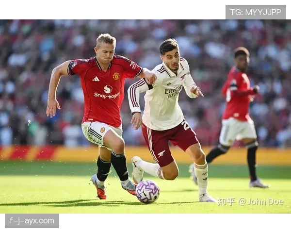 英超教练更替潮涌,新帅上任成球队状态回暖关键契机 英超教练更替潮涌,新帅上任成球队状态回暖关键契机